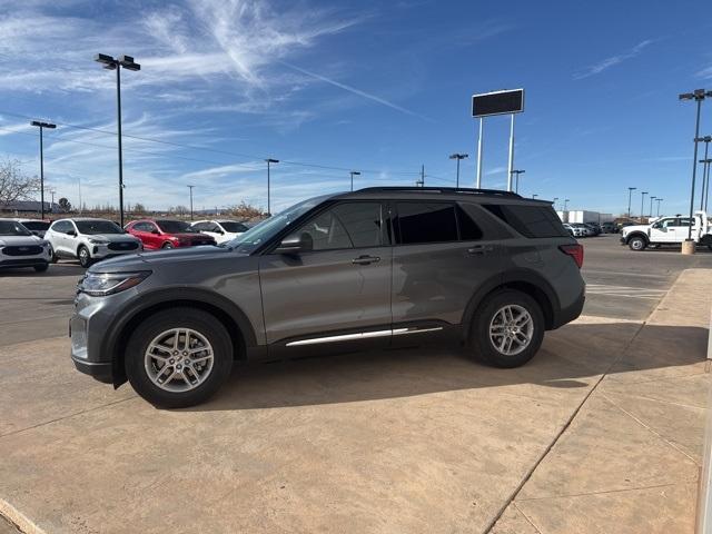 2025 Ford Explorer Vehicle Photo in Winslow, AZ 86047-2439