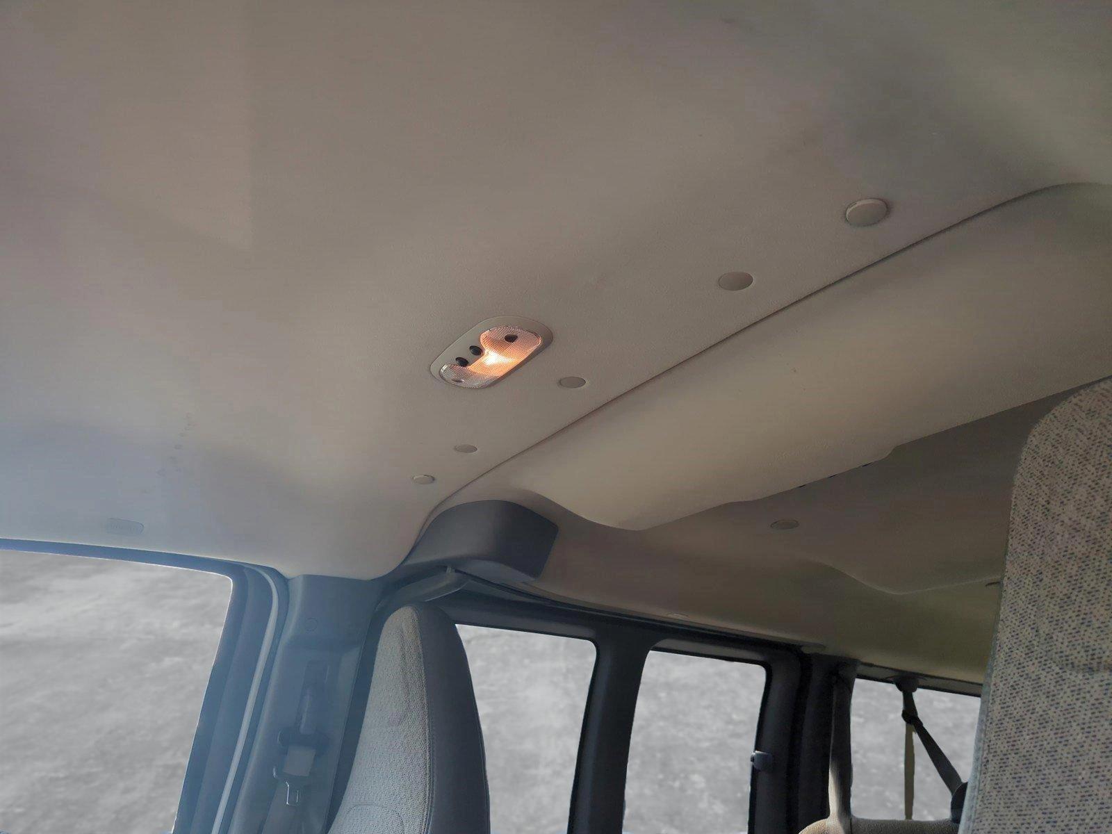 2019 Chevrolet Express Passenger Vehicle Photo in PEMBROKE PINES, FL 33024-6534