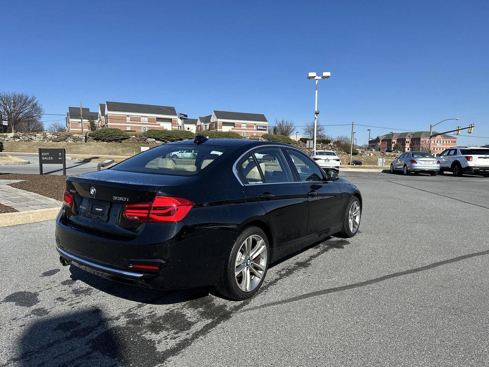 2017 BMW 330i xDrive Vehicle Photo in Lancaster, PA 17601