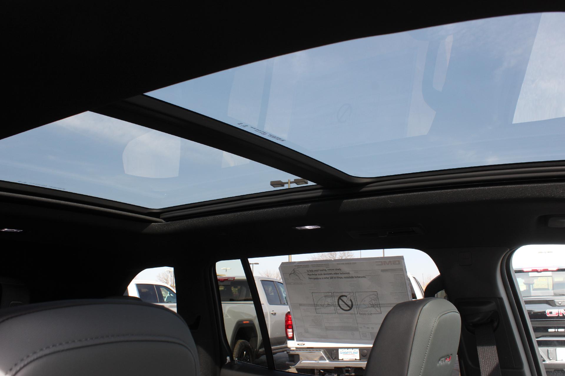 2025 GMC Acadia Vehicle Photo in AURORA, CO 80012-4011