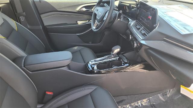 2025 Chevrolet Trax Vehicle Photo in FLAGSTAFF, AZ 86001-6214