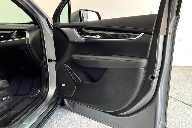 2025 Cadillac XT6 Vehicle Photo in Grapevine, TX 76051
