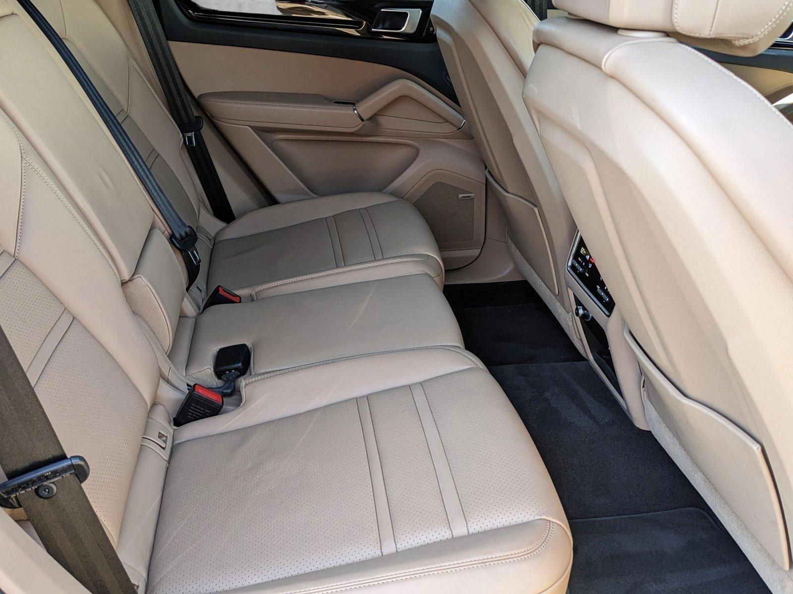 2020 Porsche Cayenne Vehicle Photo in Bethesda, MD 20852