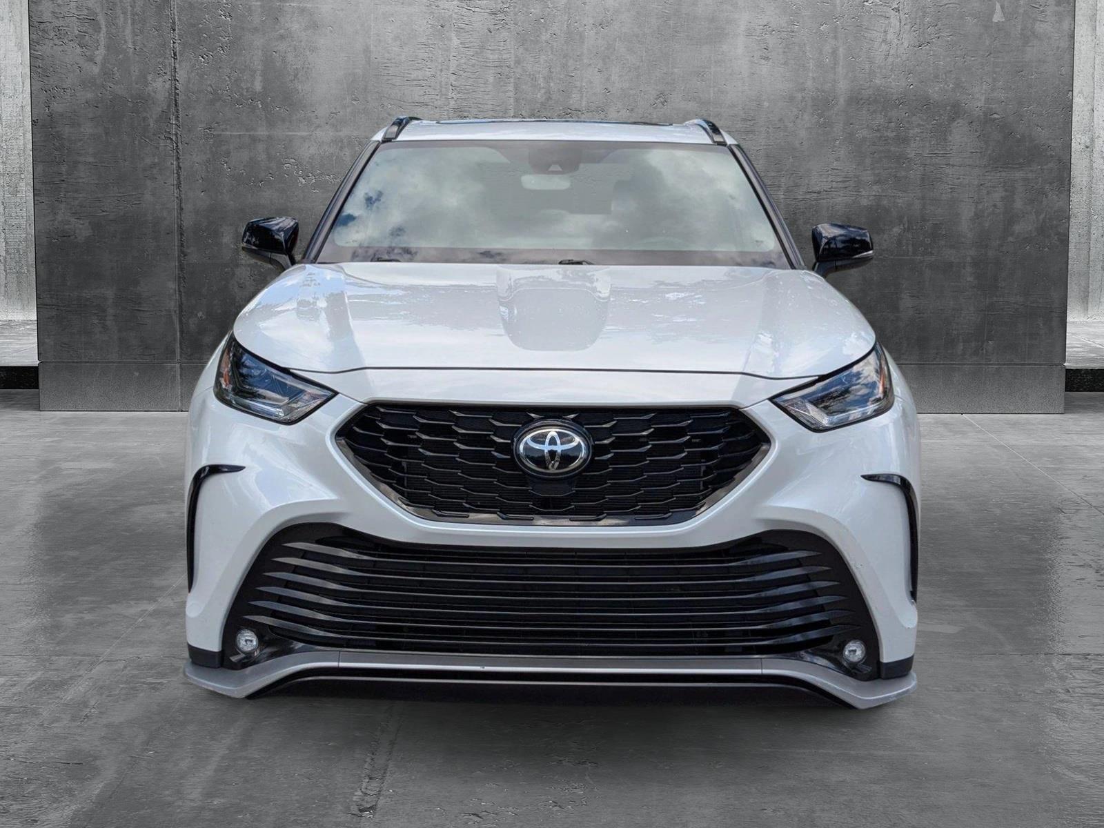 2022 Toyota Highlander Vehicle Photo in West Palm Beach, FL 33417