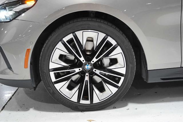 2024 BMW 530i Vehicle Photo in GRAPEVINE, TX 76051
