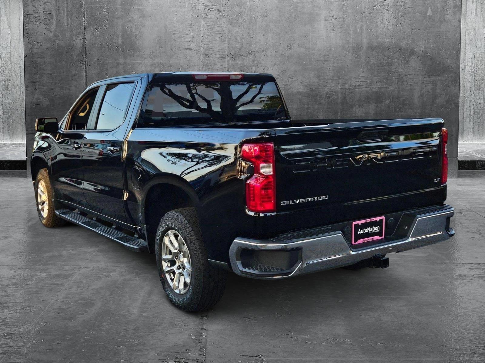 2025 Chevrolet Silverado 1500 Vehicle Photo in GREENACRES, FL 33463-3207