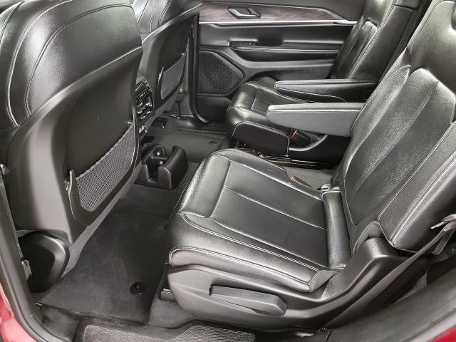 2023 Jeep Grand Cherokee L Vehicle Photo in Kaukauna, WI 54130
