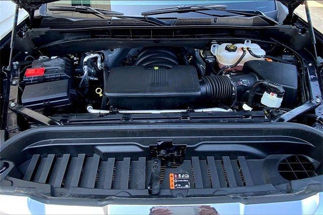2023 GMC Sierra 1500 Vehicle Photo in TOPEKA, KS 66609-0000