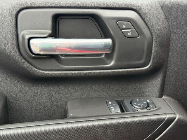 2025 GMC Sierra 2500 HD Vehicle Photo in COLUMBIA, MO 65203-3903