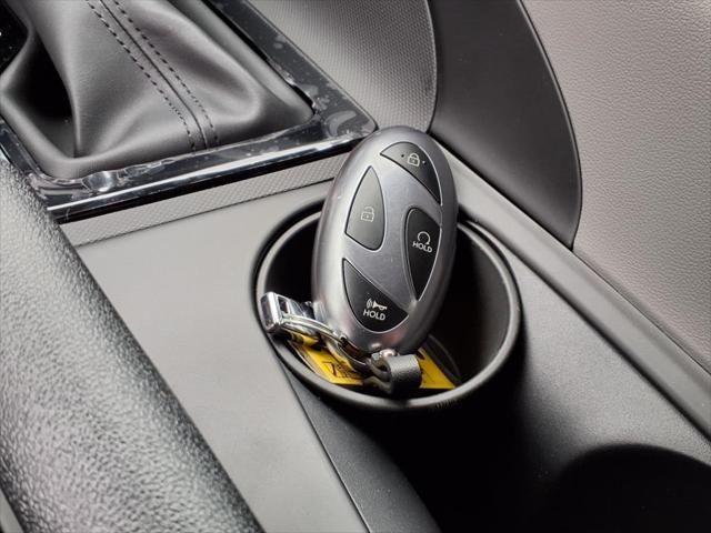 2025 Hyundai ELANTRA Vehicle Photo in Peoria, IL 61615