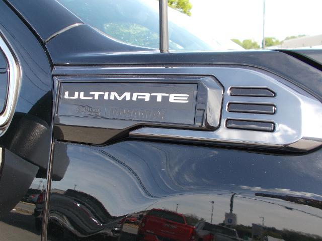 2025 GMC Sierra 3500HD Vehicle Photo in LOWELL, MA 01852-4336