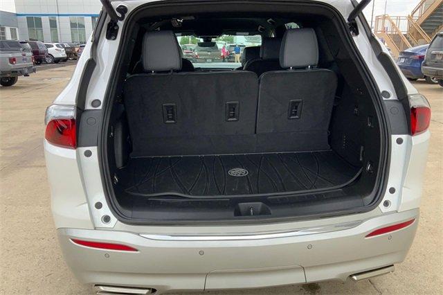 2024 Buick Enclave Vehicle Photo in TOPEKA, KS 66609-0000