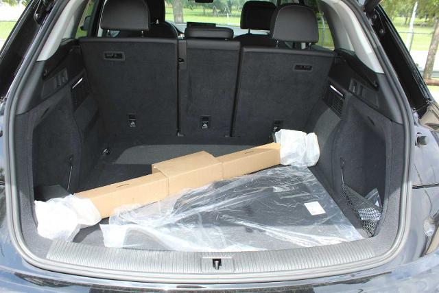 2024 Audi Q5 Vehicle Photo in HOUSTON, TX 77090
