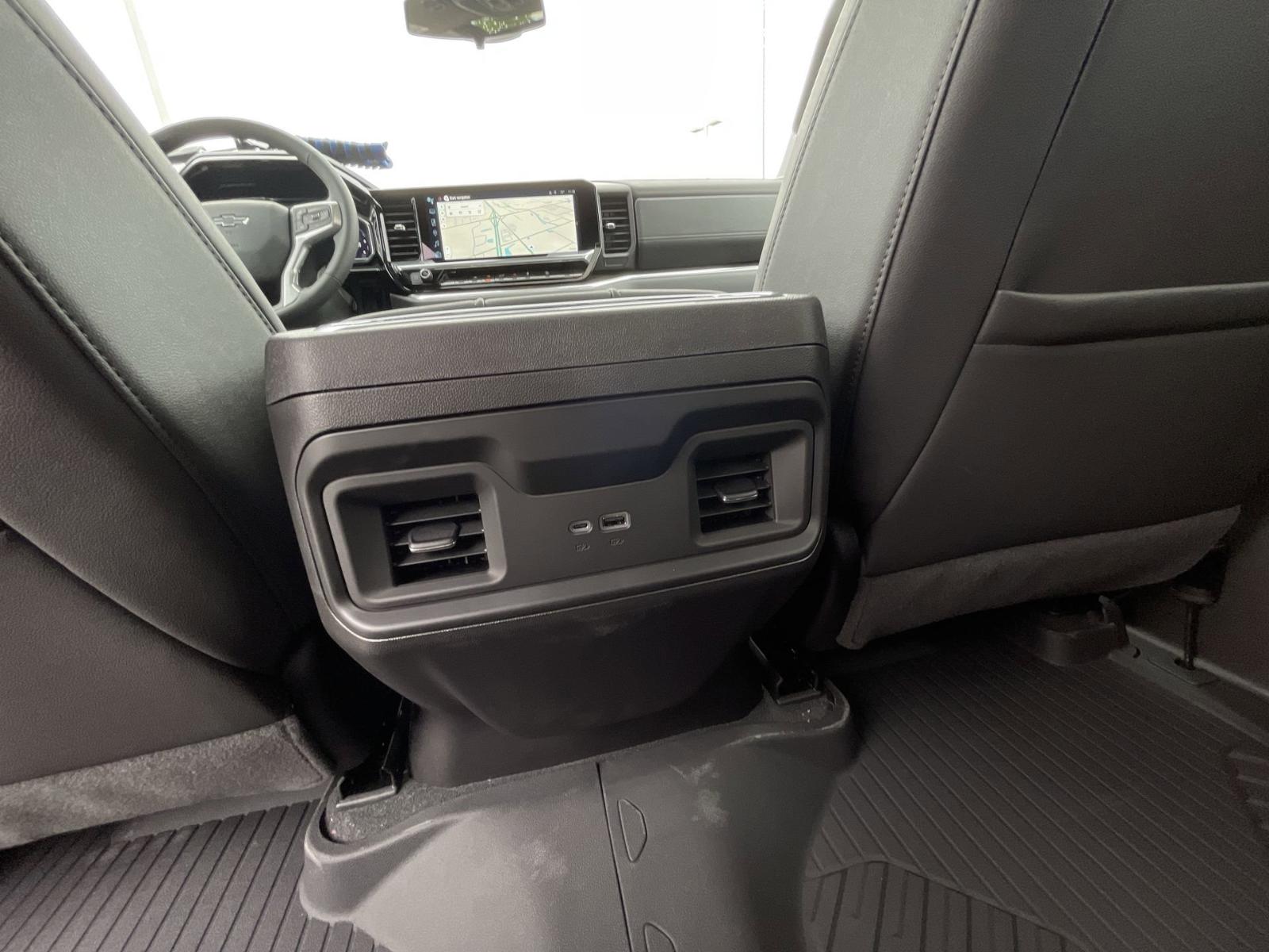 2025 Chevrolet Silverado 1500 Vehicle Photo in BENTONVILLE, AR 72712-4322