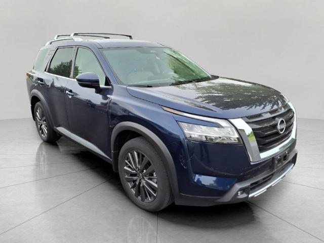 2022 Nissan Pathfinder Vehicle Photo in Oshkosh, WI 54904
