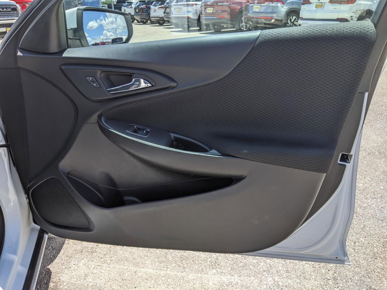 2023 Chevrolet Malibu Vehicle Photo in Seguin, TX 78155