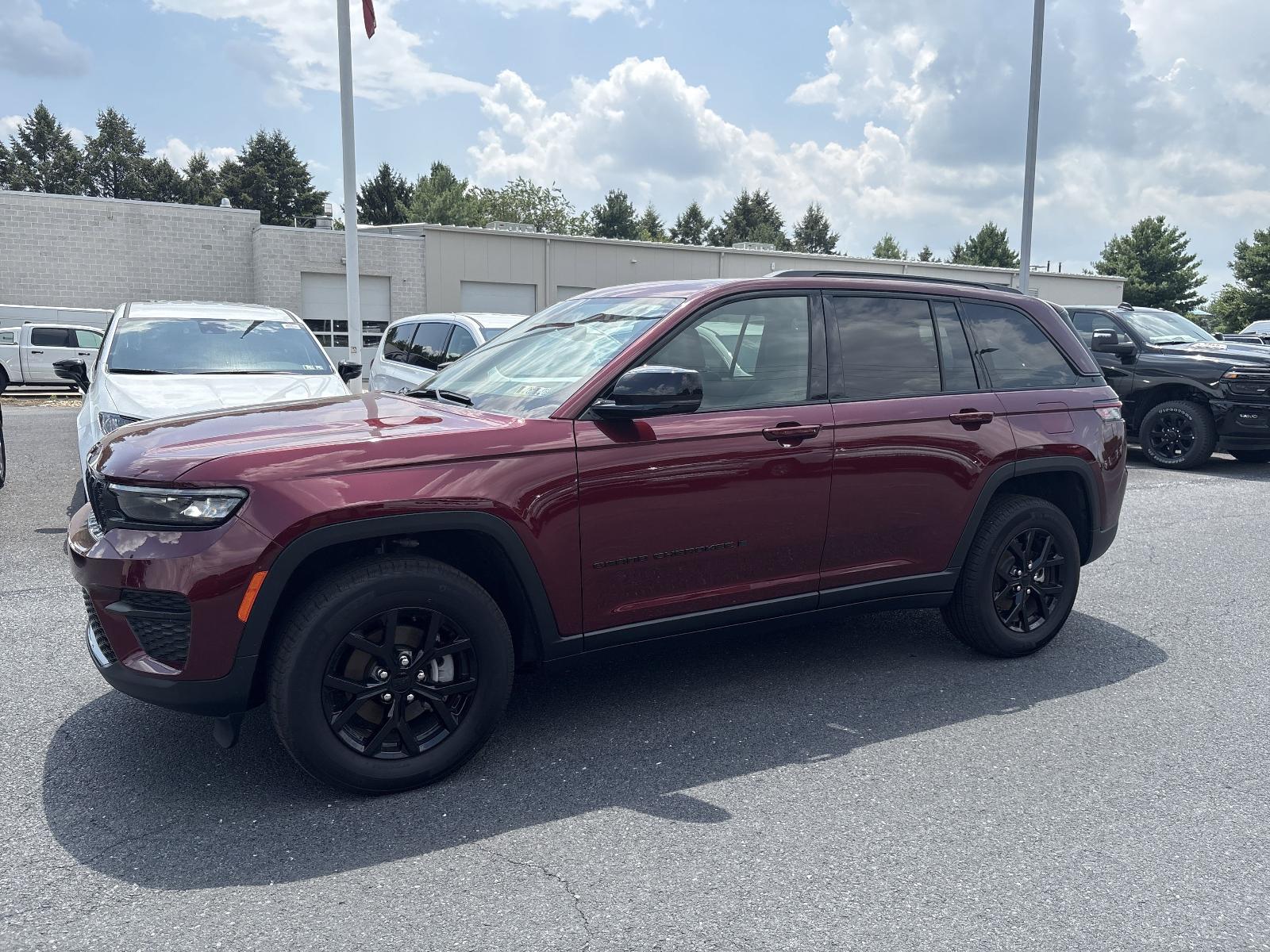 2025 Jeep Grand Cherokee Vehicle Photo in Mechanicsburg, PA 17050-1707