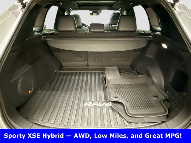 2022 Toyota RAV4 Hybrid Vehicle Photo in EVERETT, WA 98203-5662