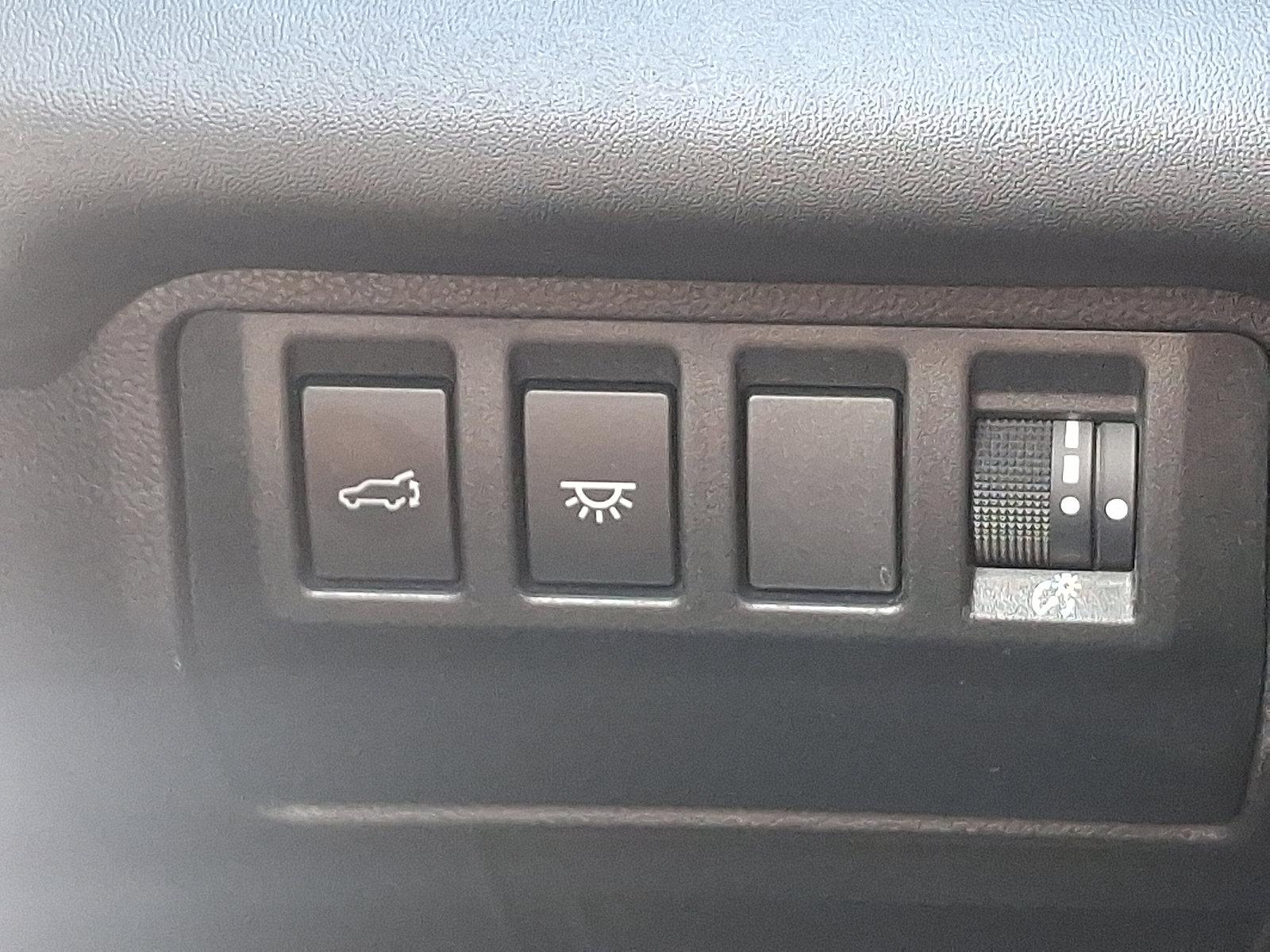 2023 Subaru Ascent Vehicle Photo in Harrisburg, PA 17111-1033