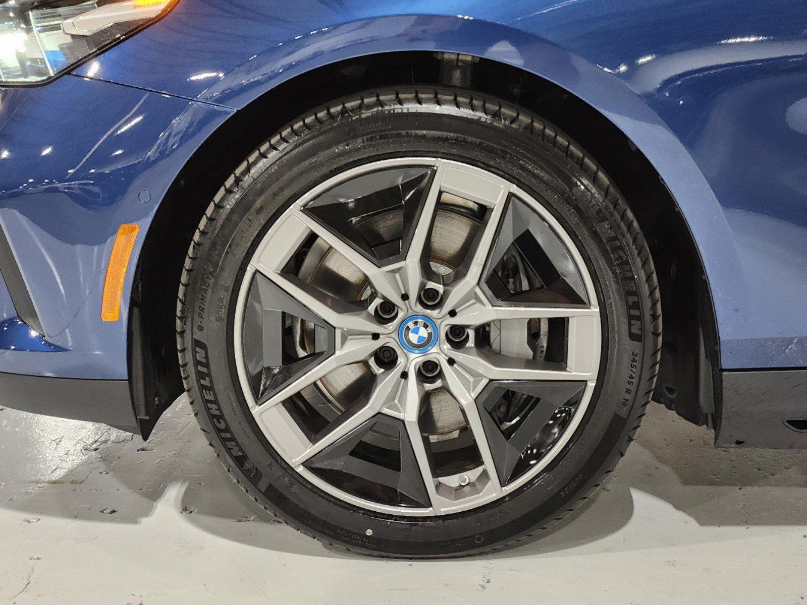 2024 BMW i5 Vehicle Photo in GRAPEVINE, TX 76051