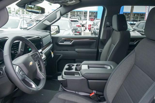 2025 Chevrolet Silverado 1500 Vehicle Photo in VENTURA, CA 93003-8585