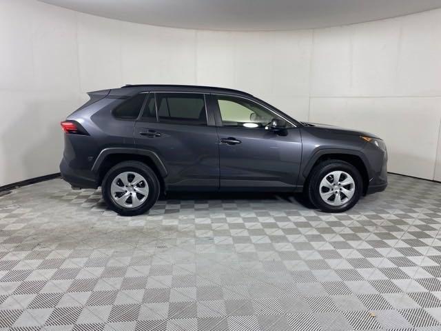 2020 Toyota RAV4 Vehicle Photo in MEDINA, OH 44256-9001