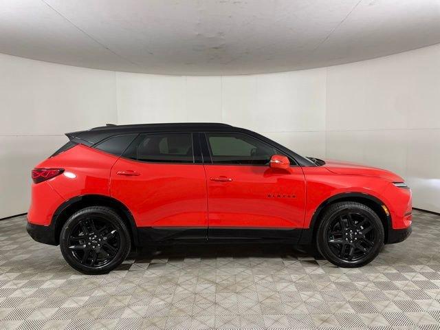 2025 Chevrolet Blazer Vehicle Photo in PHOENIX, AZ 85014-3381