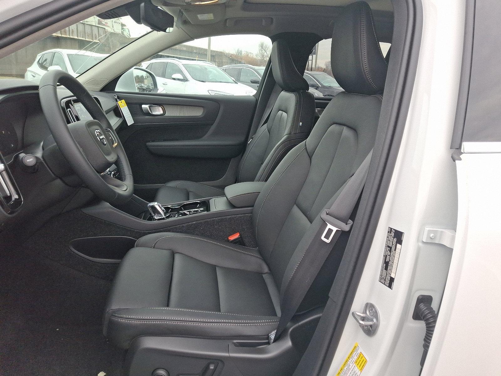 2025 Volvo XC40 Vehicle Photo in Trevose, PA 19053