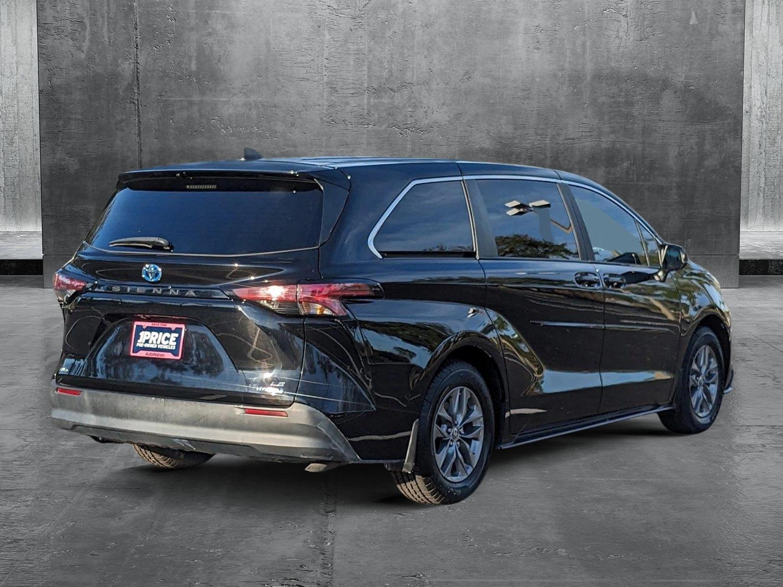 2021 Toyota Sienna Vehicle Photo in Sanford, FL 32771