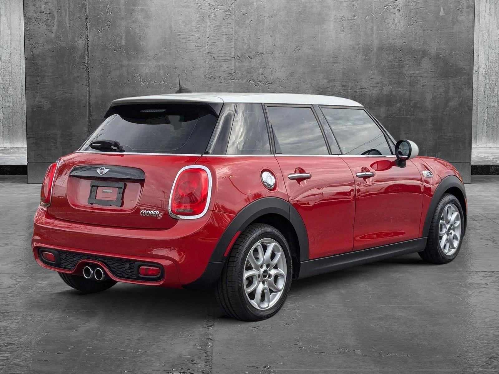 2018 MINI Cooper S Hardtop 4 Door Vehicle Photo in Sanford, FL 32771