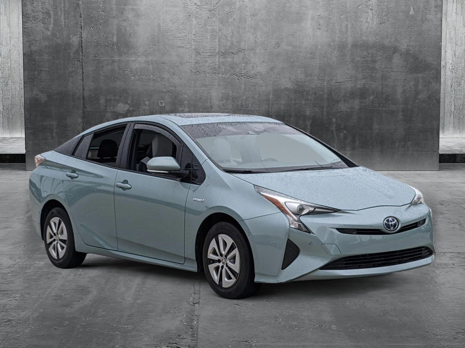 2018 Toyota Prius Vehicle Photo in Davie, FL 33331