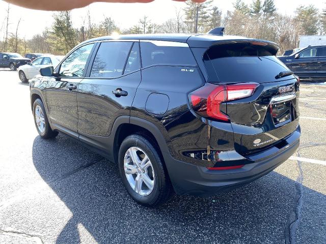 2024 GMC Terrain Vehicle Photo in LEOMINSTER, MA 01453-2952