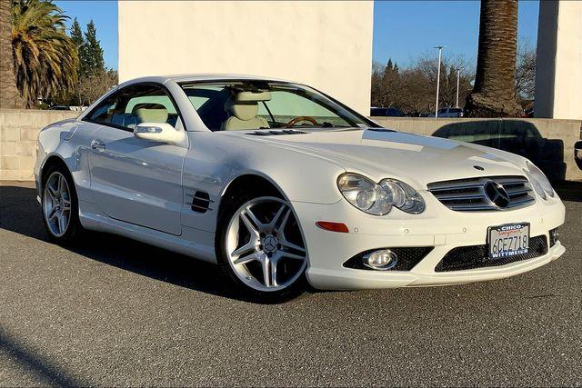 Used 2008 Mercedes-Benz SL-Class SL550 with VIN WDBSK71F28F140041 for sale in Chico, CA