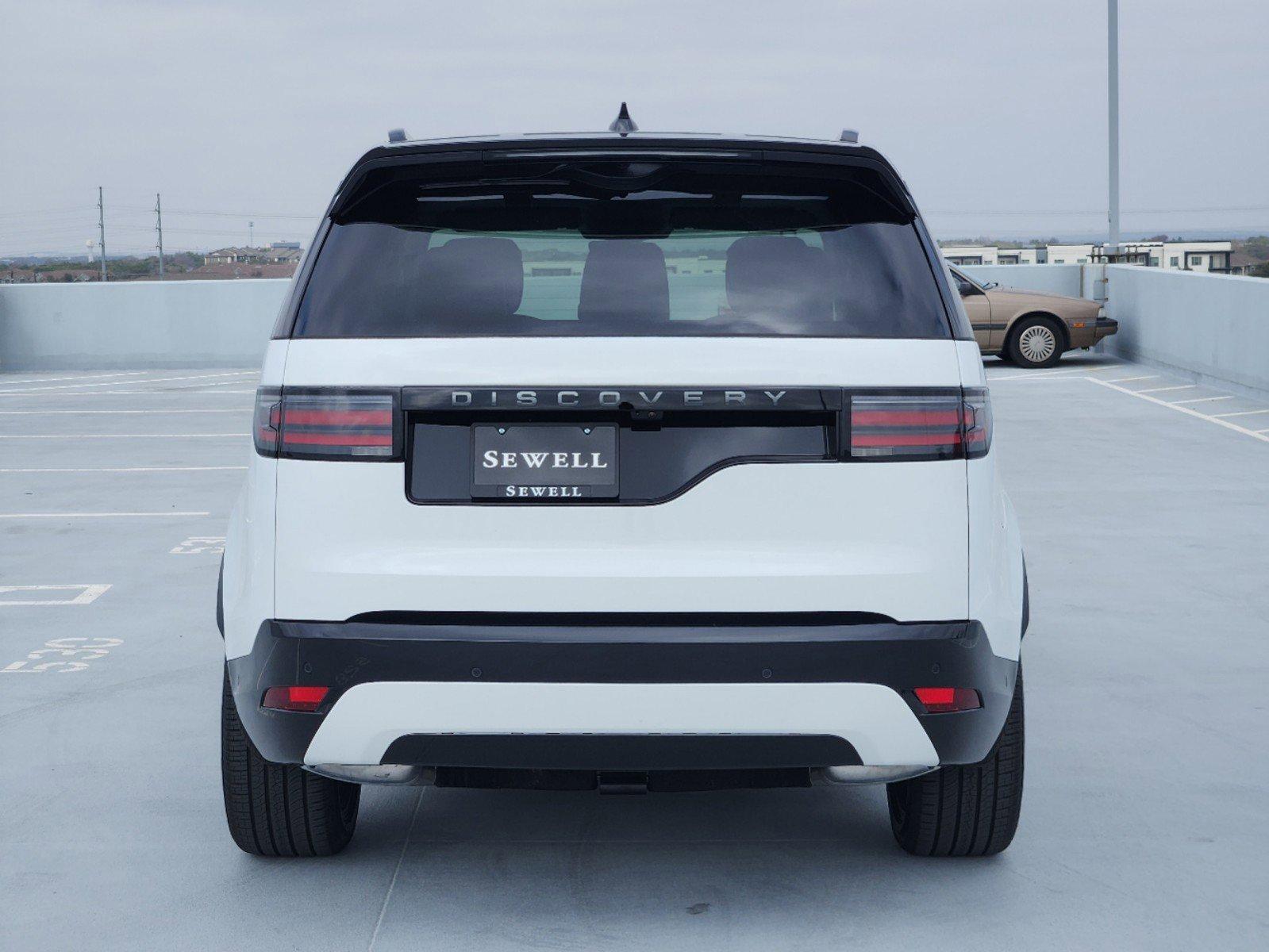 2025 Discovery Vehicle Photo in AUSTIN, TX 78717