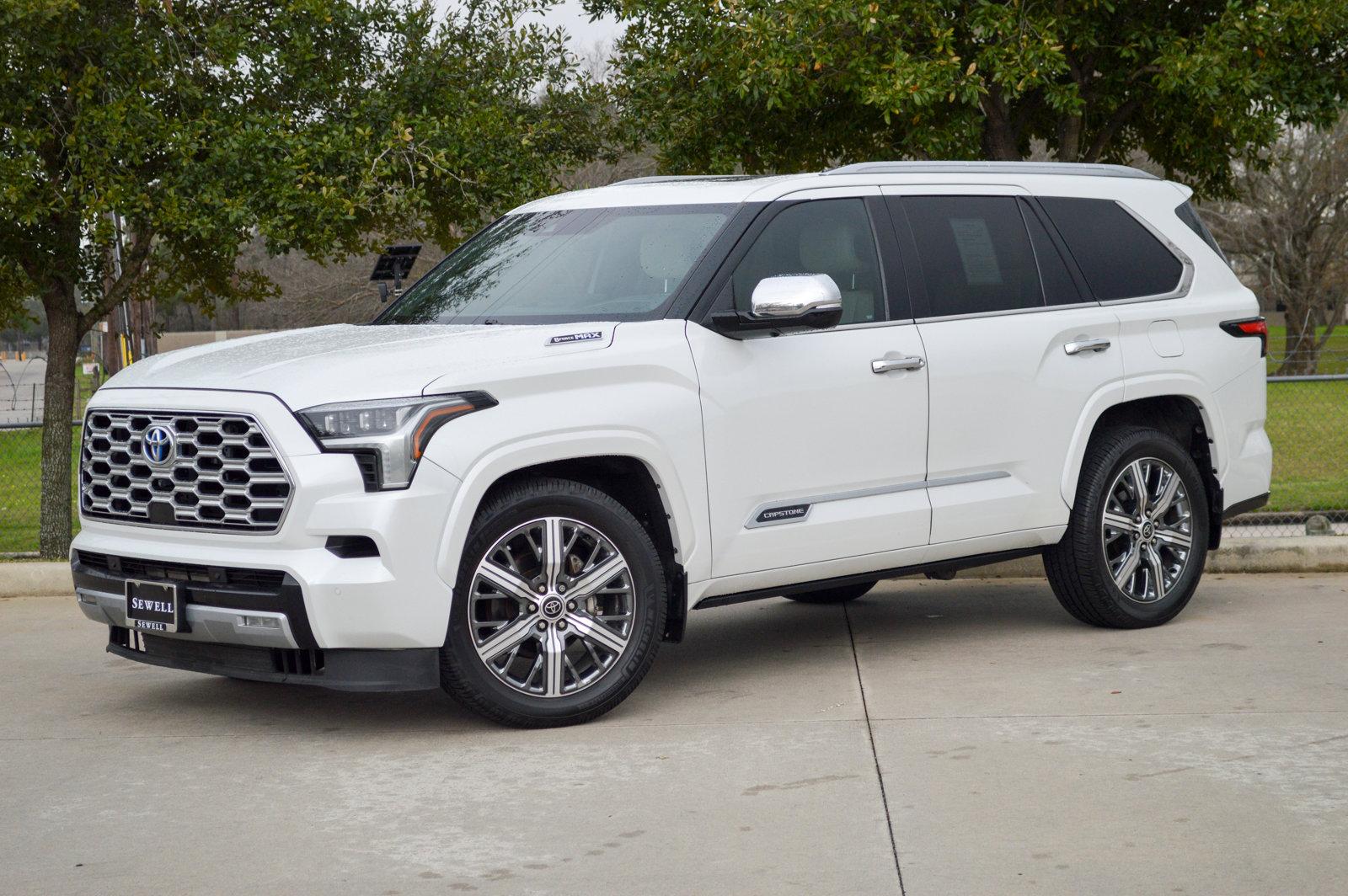 2023 Toyota Sequoia Vehicle Photo in Houston, TX 77090