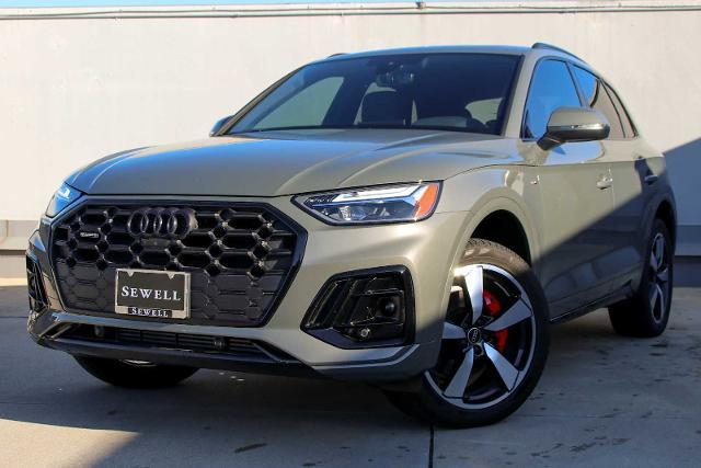 2024 Audi Q5 Vehicle Photo in SUGAR LAND, TX 77478