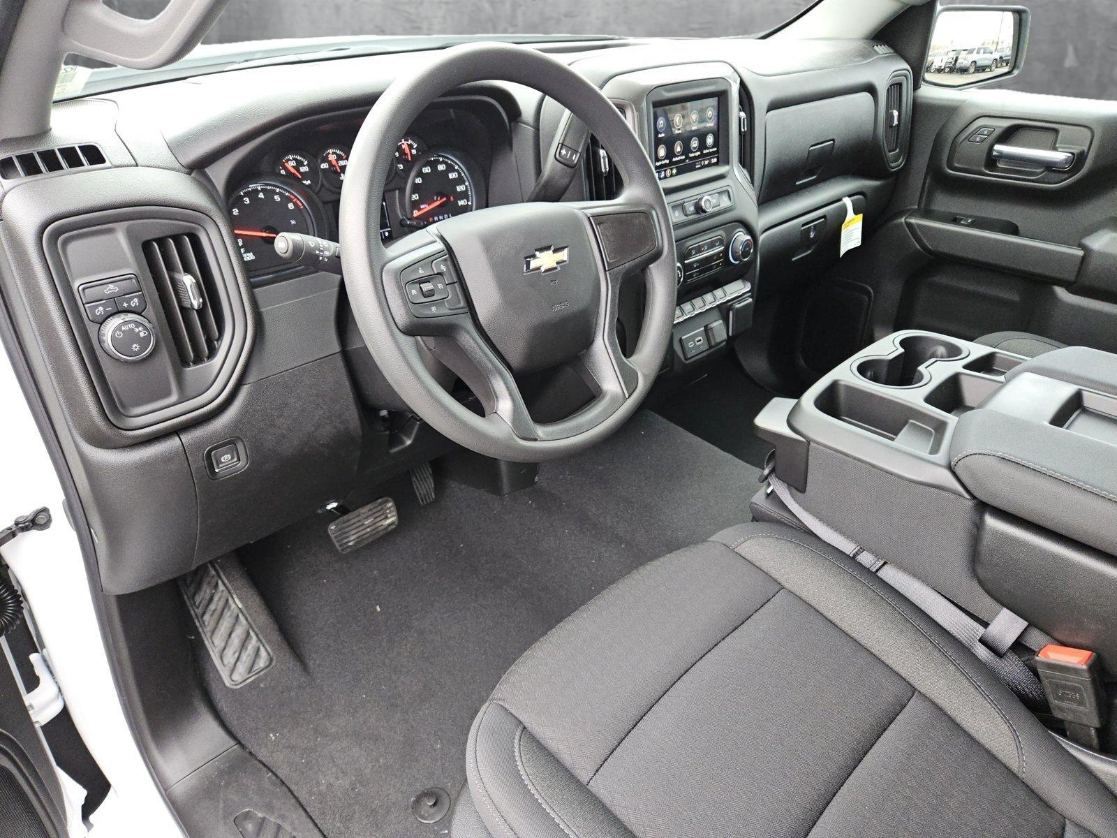 2024 Chevrolet Silverado 1500 Vehicle Photo in MESA, AZ 85206-4395