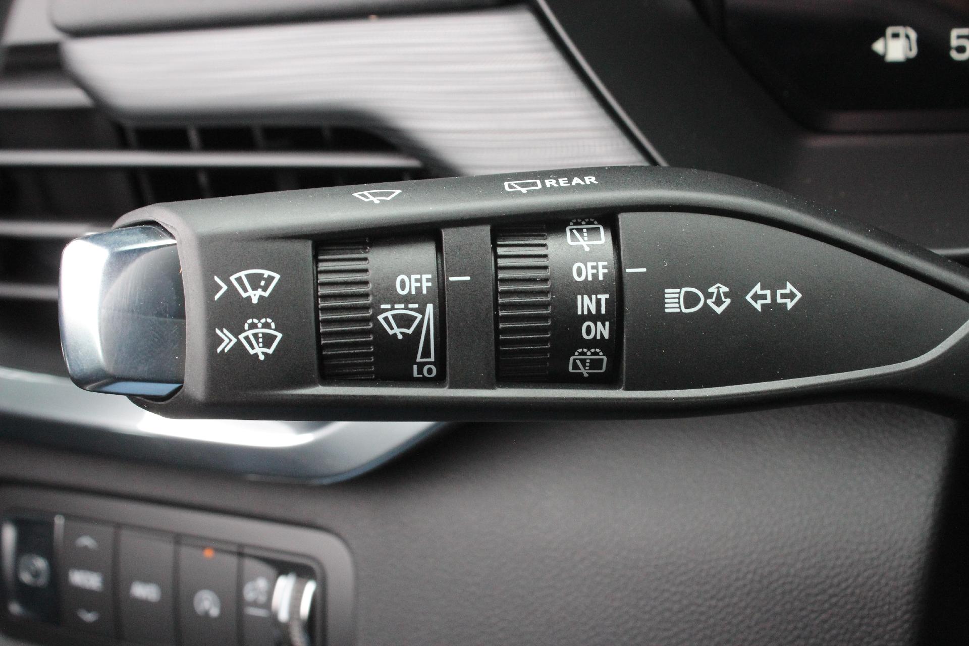 2025 GMC Acadia Vehicle Photo in AURORA, CO 80012-4011