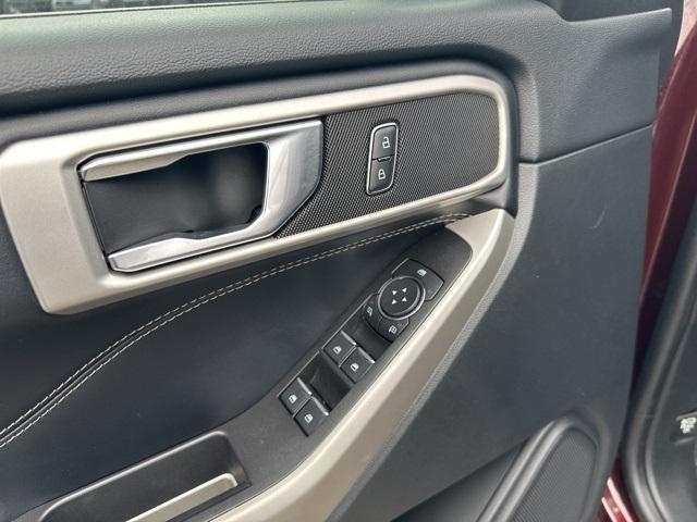 2022 Ford Explorer Vehicle Photo in Webster, MA 01570-1415