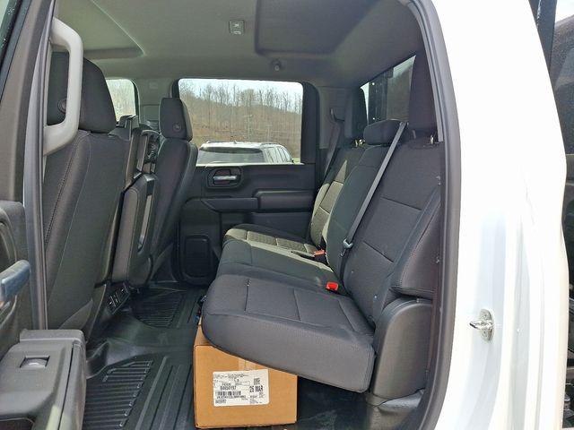 2024 Chevrolet Silverado 3500 HD Chassis Cab Vehicle Photo in PAWLING, NY 12564-3219