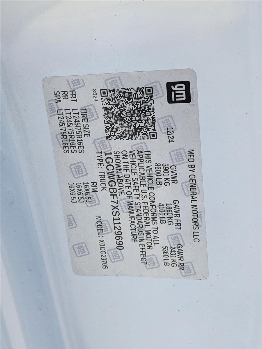 2025 Chevrolet Express Cargo 2500 Vehicle Photo in MIAMI, FL 33172-3015