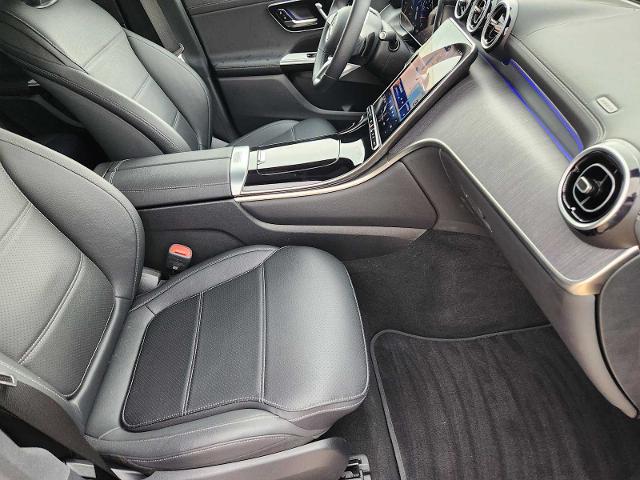 2025 Mercedes-Benz GLC Vehicle Photo in HOUSTON, TX 77079