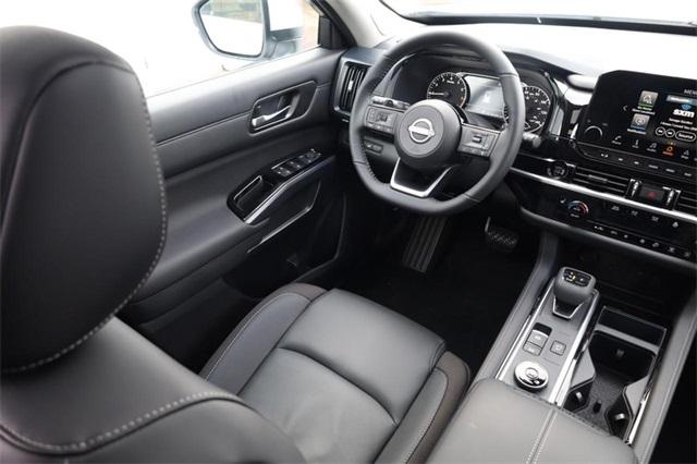 2025 Nissan Pathfinder Vehicle Photo in Hazelwood, MO 63042