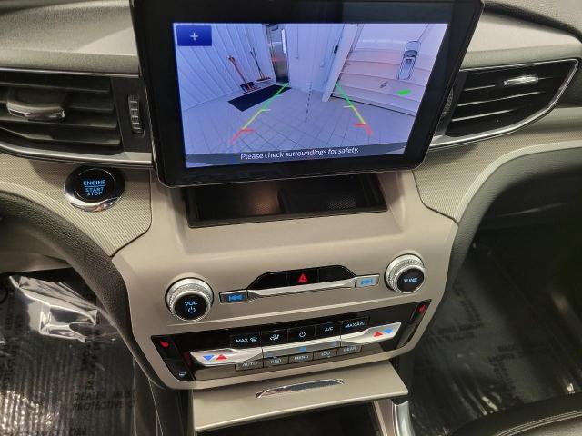 2023 Ford Explorer Vehicle Photo in Oshkosh, WI 54901