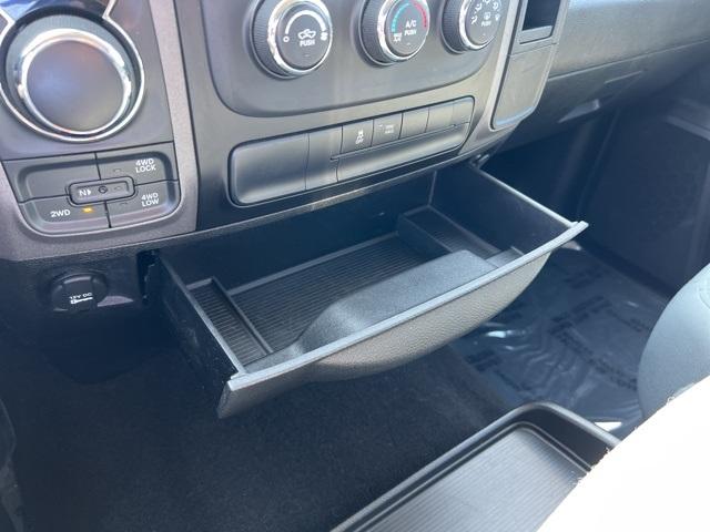 2019 Ram 1500 Classic Vehicle Photo in GREEN BAY, WI 54304-5303