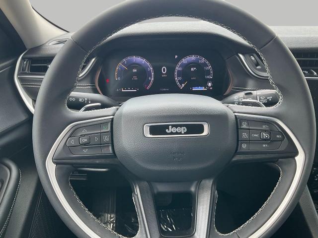 2023 Jeep Grand Cherokee L Vehicle Photo in Kaukauna, WI 54130