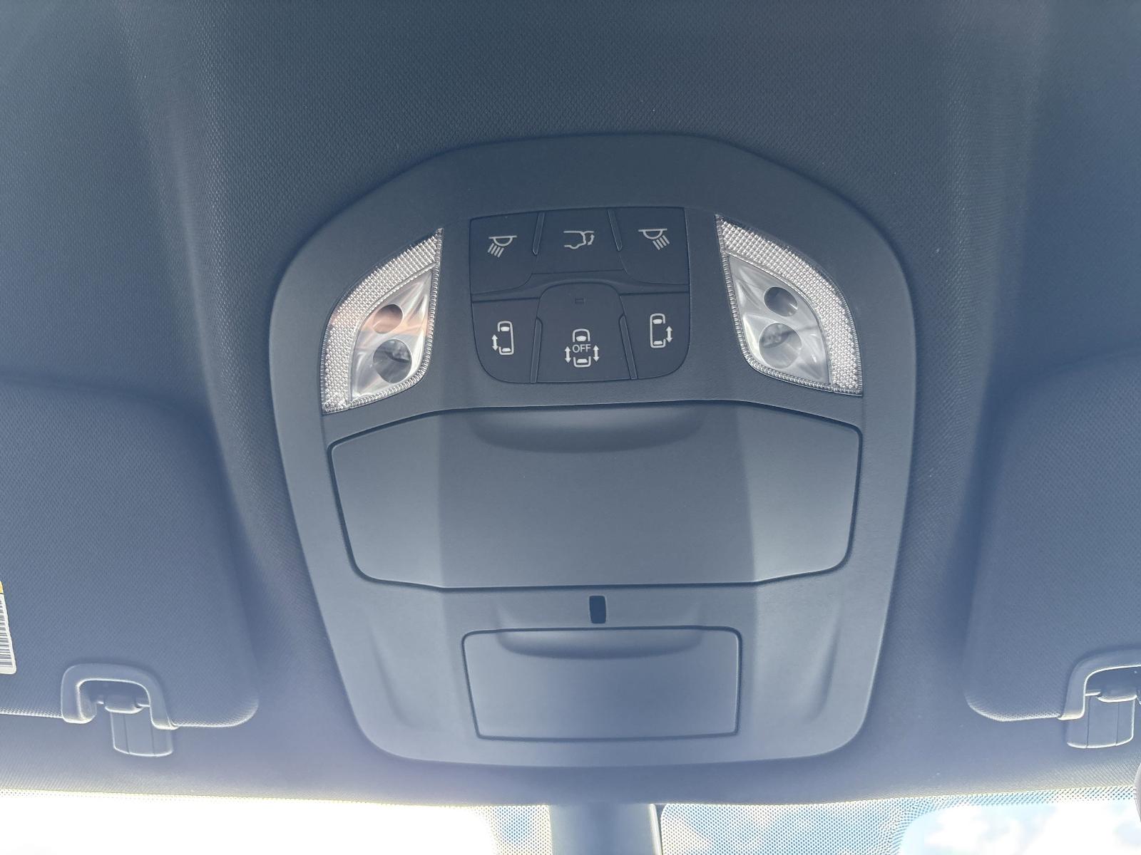 2025 Chrysler Voyager Vehicle Photo in Mechanicsburg, PA 17050-1707