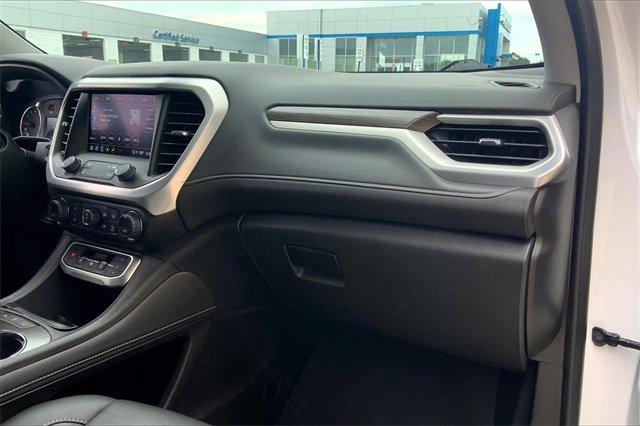 2023 GMC Acadia Vehicle Photo in TOPEKA, KS 66609-0000