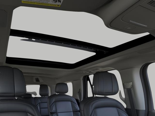 2025 Lincoln Navigator Vehicle Photo in Neenah, WI 54956