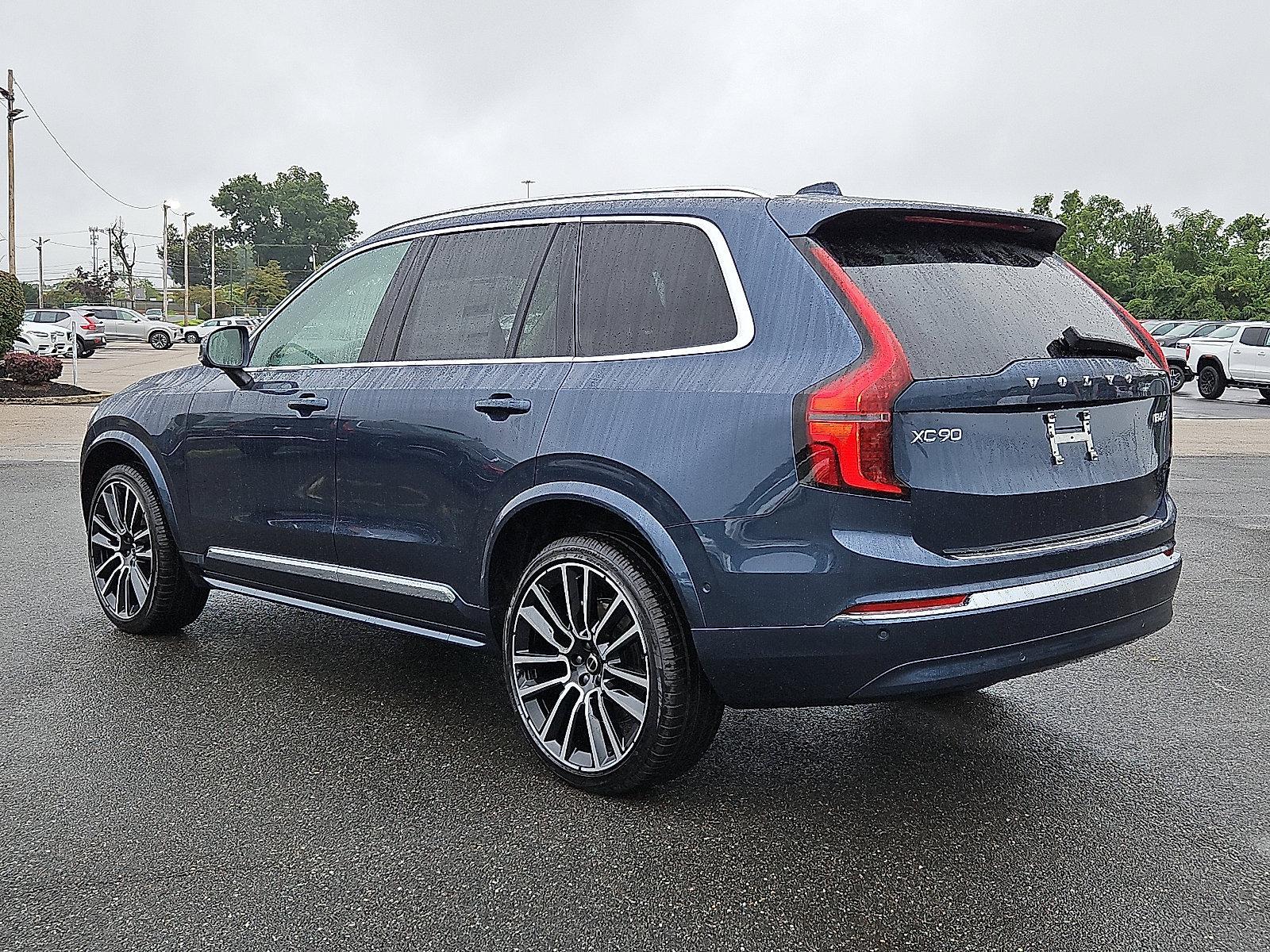 2026 Volvo XC90 Vehicle Photo in Trevose, PA 19053